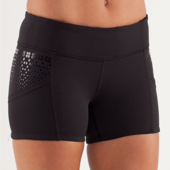 Lululemon Run: Shorty Short Black Shorts size 2 - Picture 1 of 17